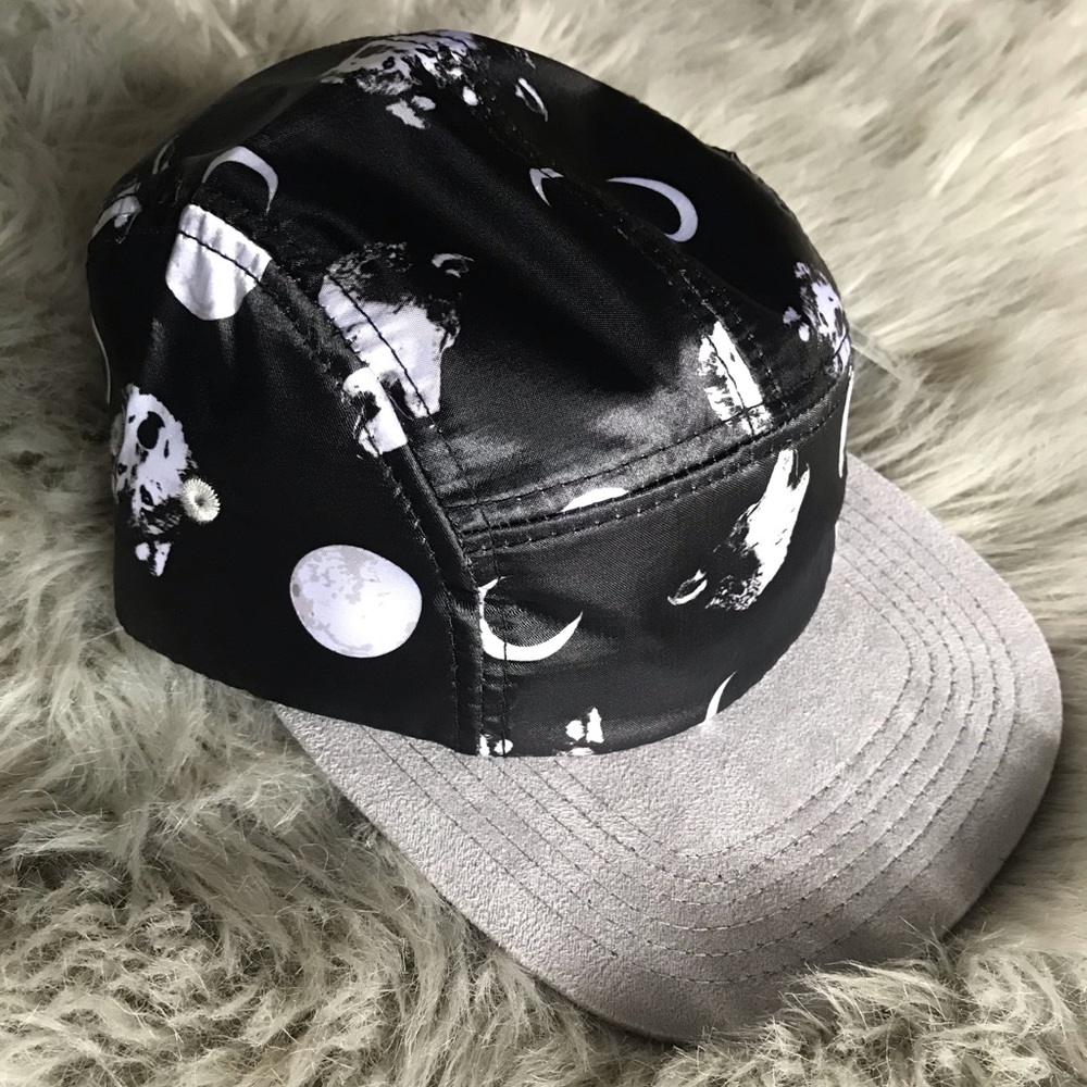 Wolf Moon hat